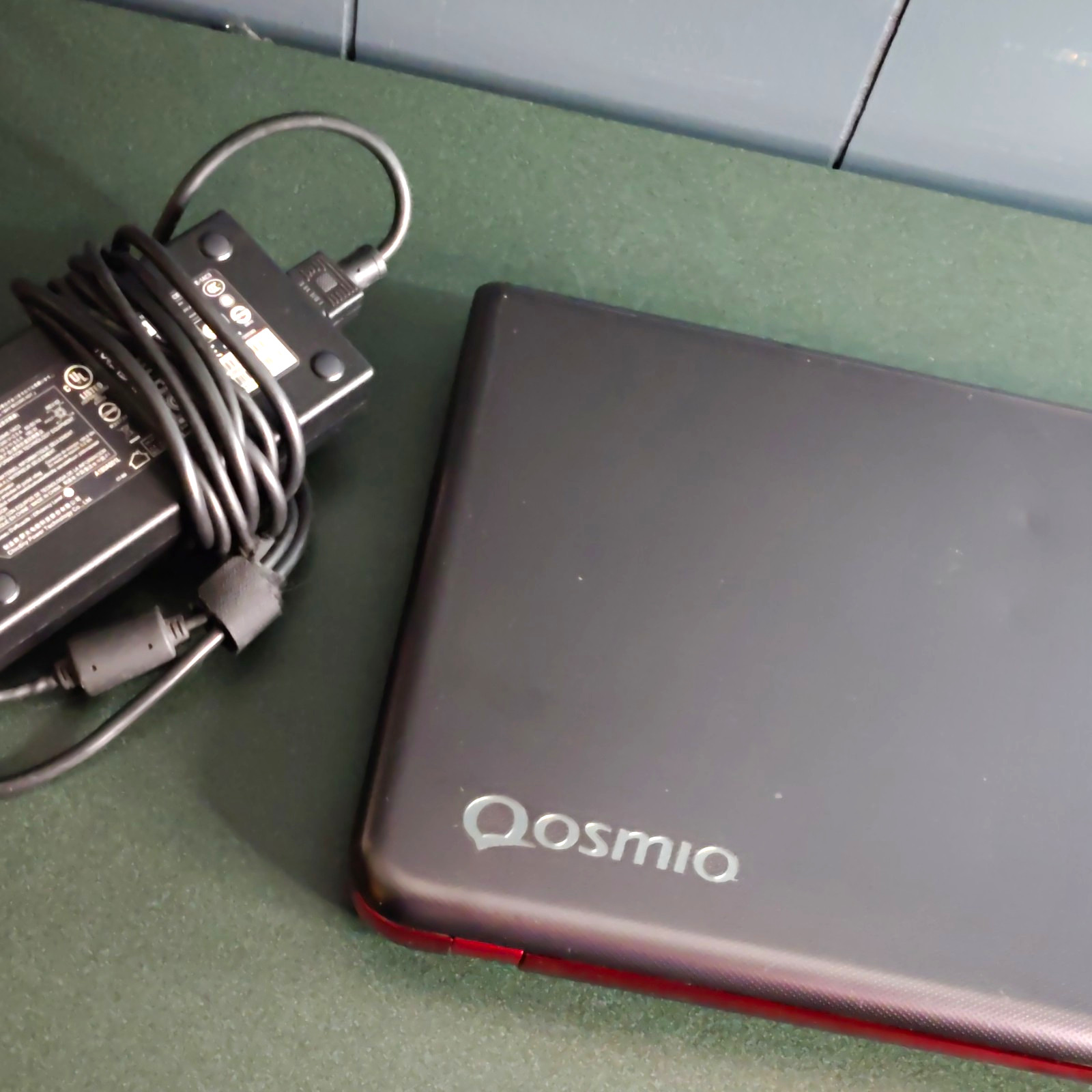 Toshiba Qosmio X75-A7295 i7 16GB 1TB+32GB GTX 770M 17" FHD W8.1