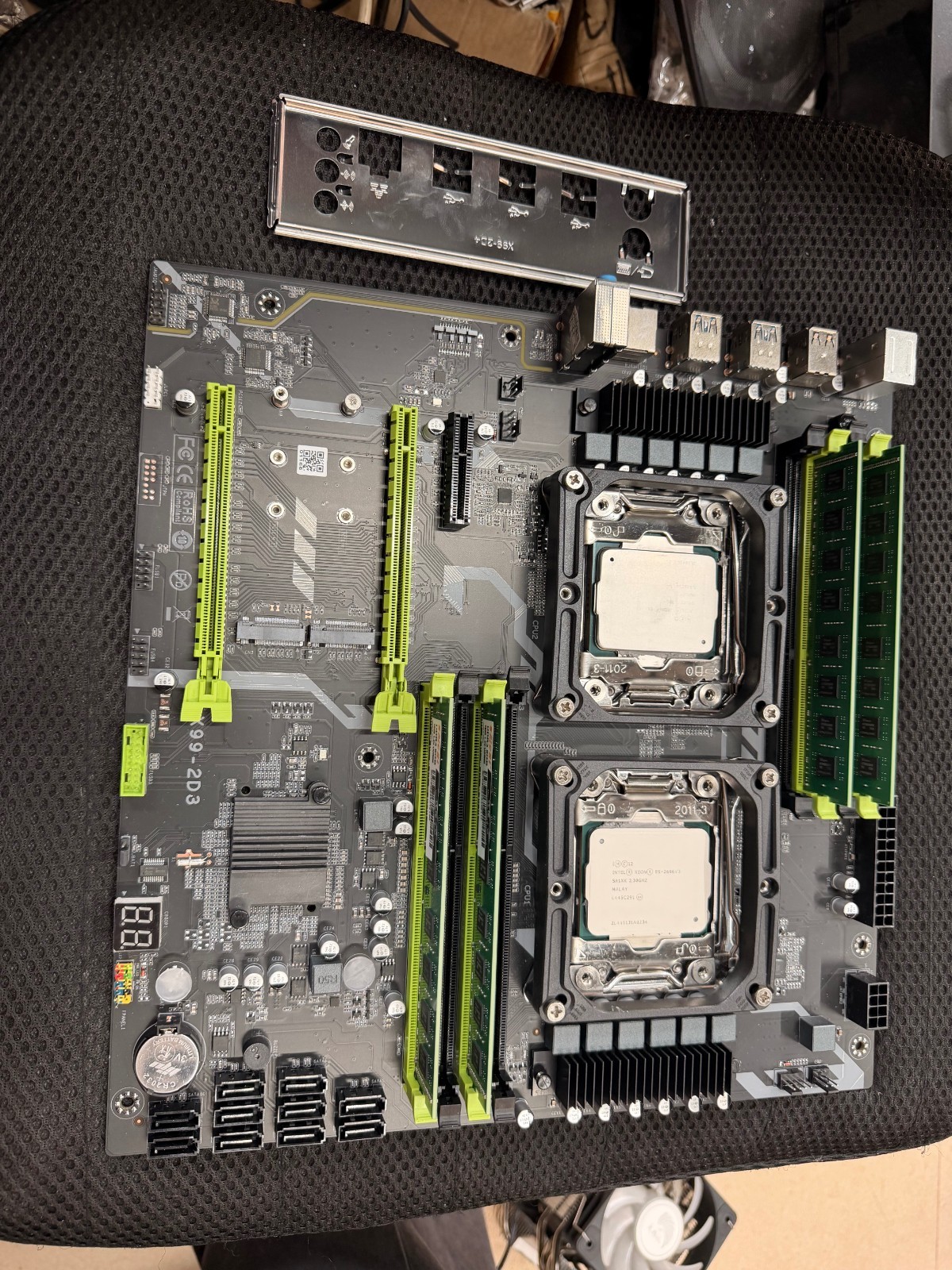 Angxun Dual X99 LGA2011-3 Motherboard + 2x Xeon E5-2696 v3 + 32GB DDR3 RAM Combo