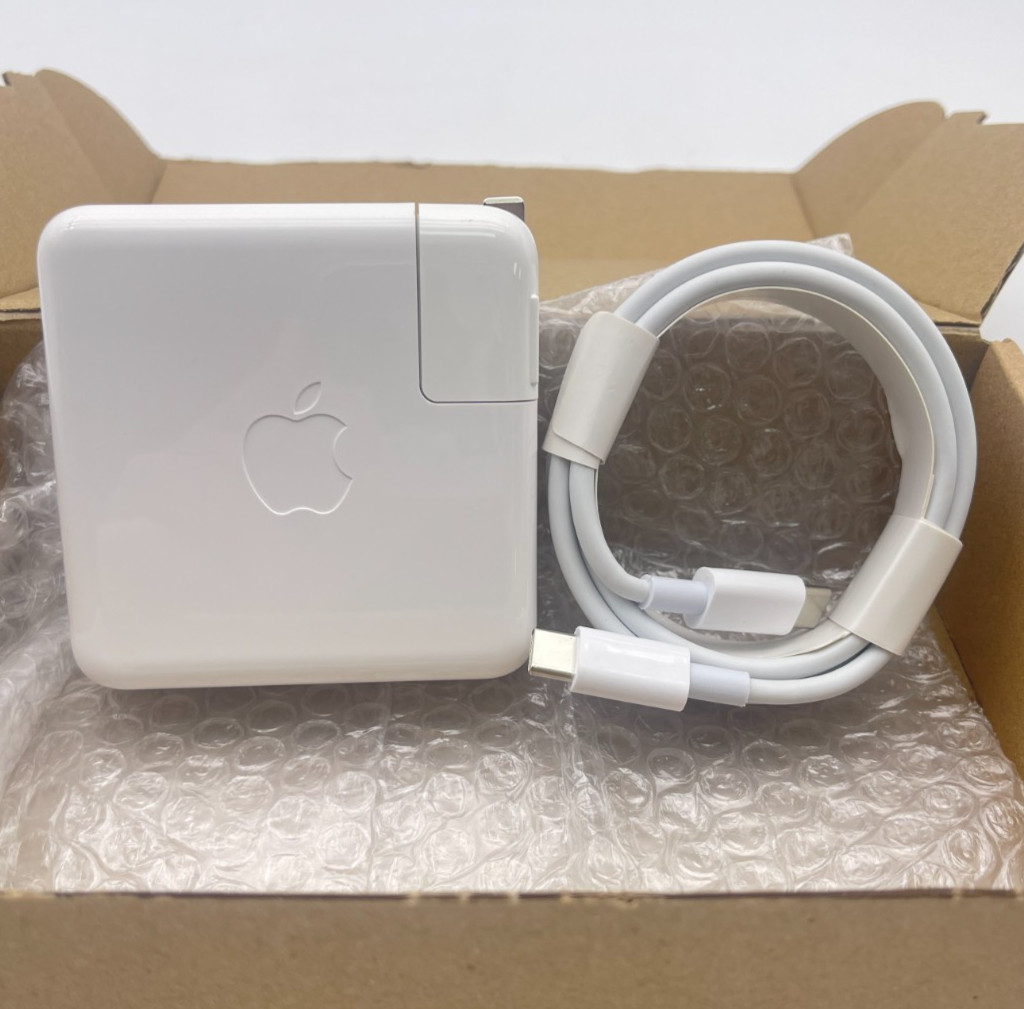 NEW Genuine 61W USB C Power Adapter Charger For MacBook PRO 13" A1718 + Cable