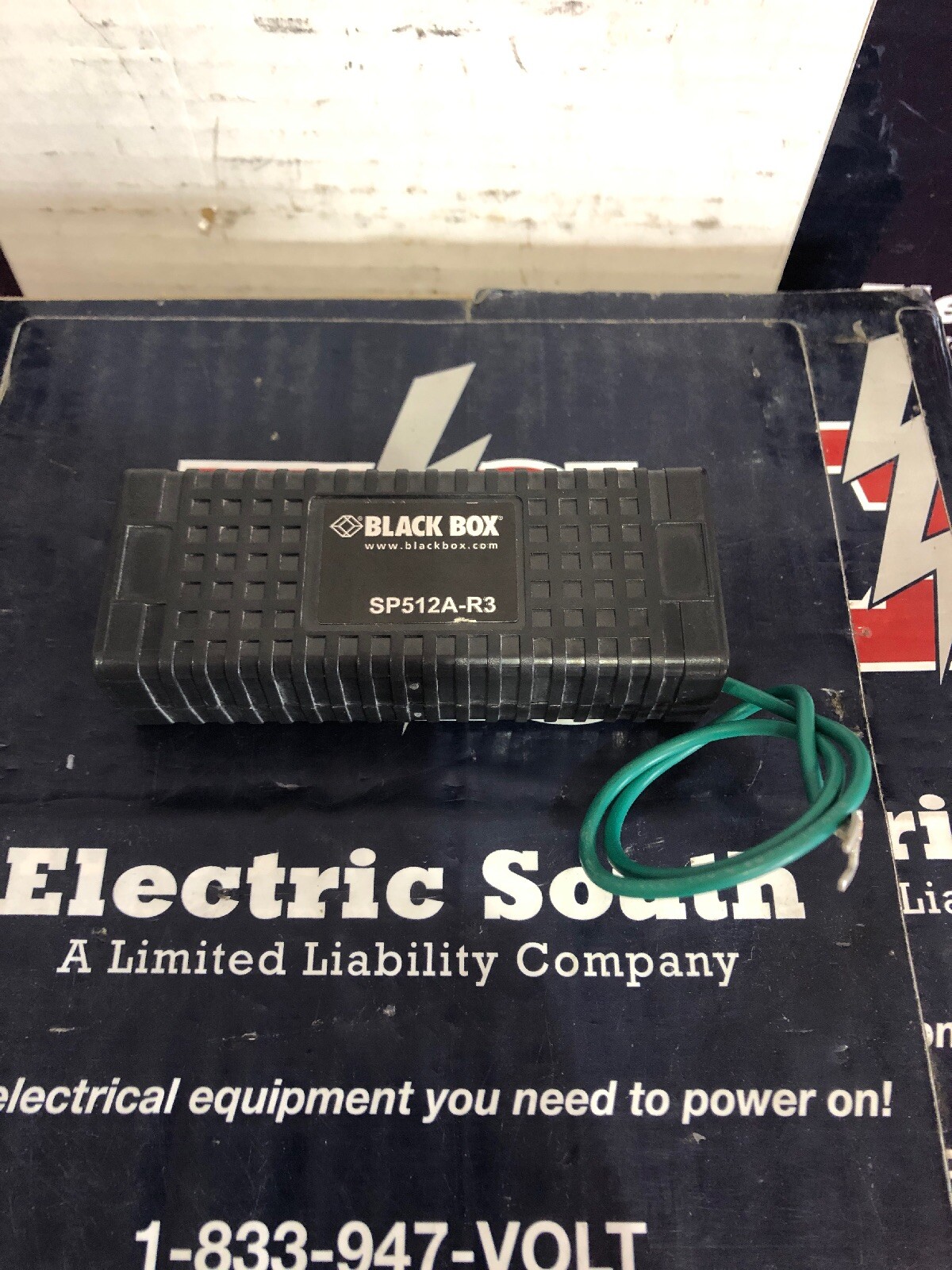 Black Box Surge Protector SP512A-R3 