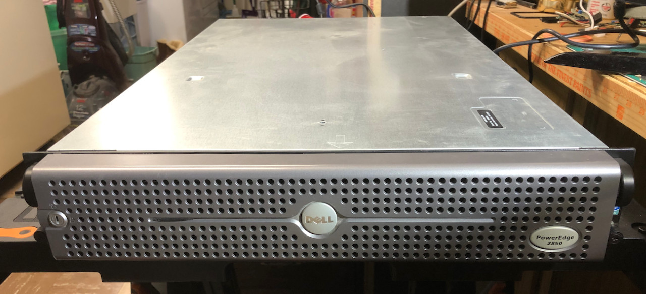 Dell PowerEdge 2850 Server (2x Intel Xeon 3 GHz) 1GB RAM 2 HDD  TESTED  Home Lab