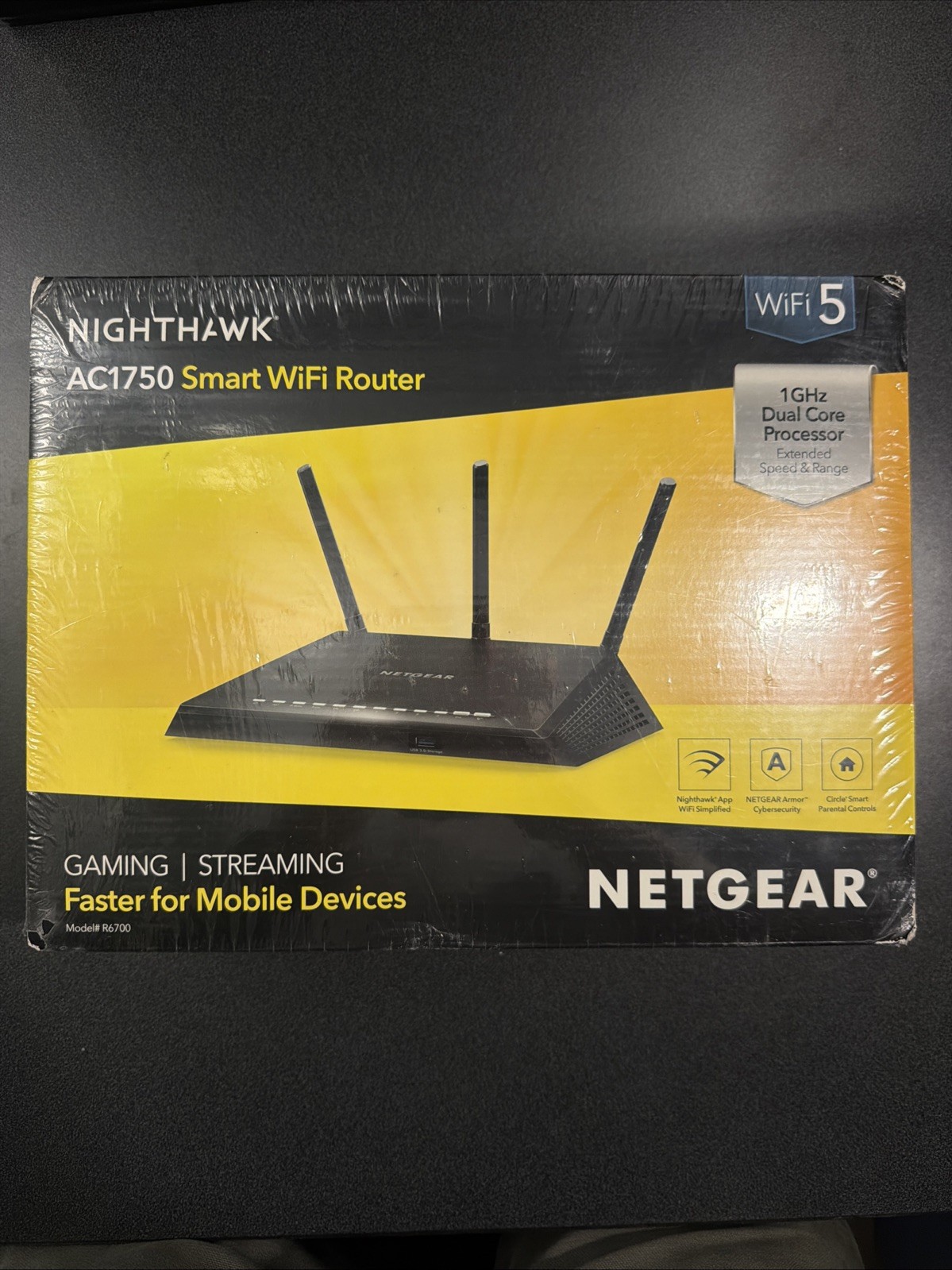 Factory Sealed New NETGEAR R7600 Nighthawk AC1750 Smart WiFi Router R6700-100NAS