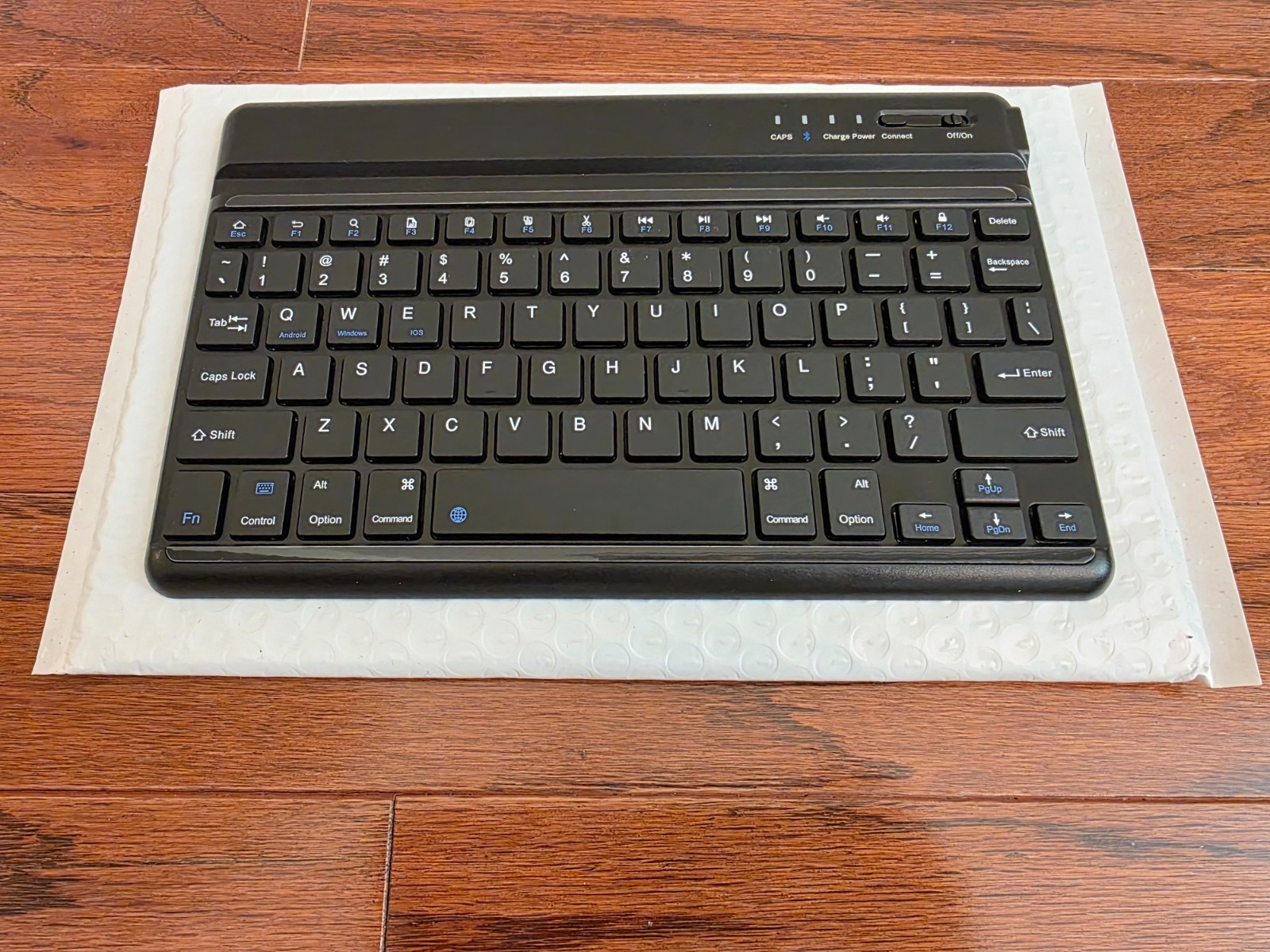 Digital Basics Air Exec Bluetooth Rechargeable Travel Keyboard for iPad NEW