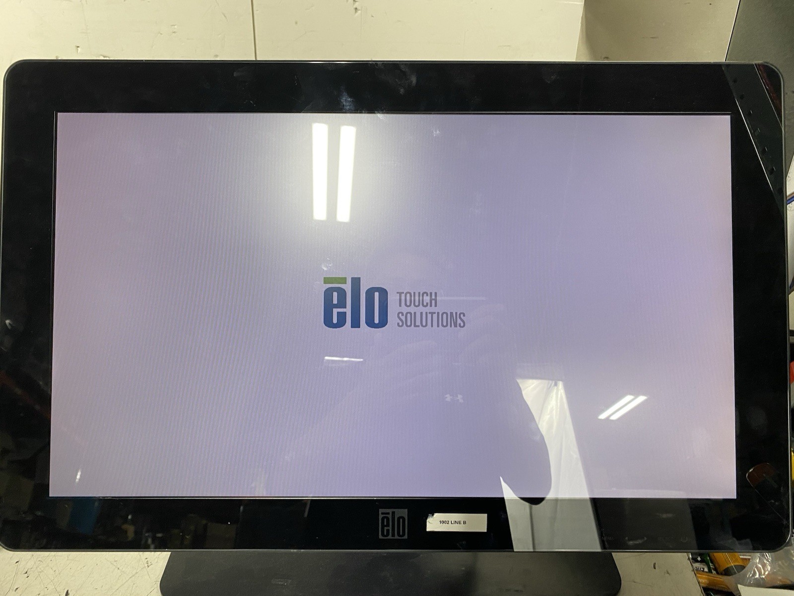 Elo Touch Solutions ET2201L 22" LCD Touchscreen w/ Stand