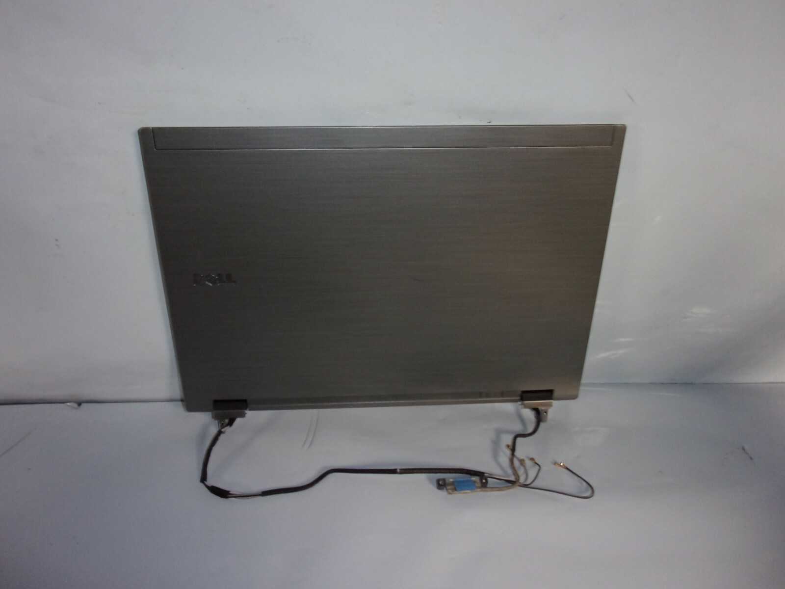 DELL LATITUDE E6410 Laptop 14.1" LCD COMPLETE SCREEN AND CABLES