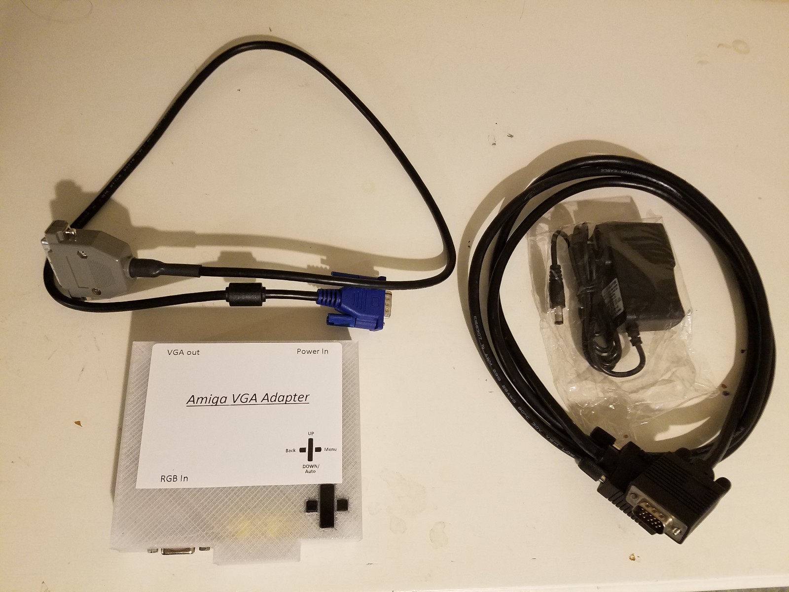 Commodore Amiga DB23 RGB to VGA Flickerfixer Scandoubler Monitor