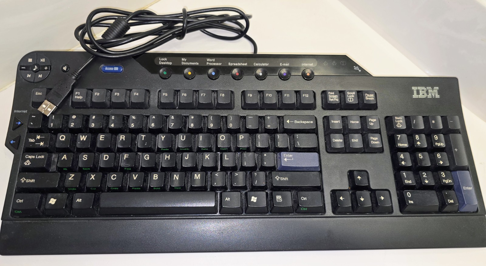 IBM SK-8815 Vintage USB Wired Multimedia Keyboard Quick Launch Buttons