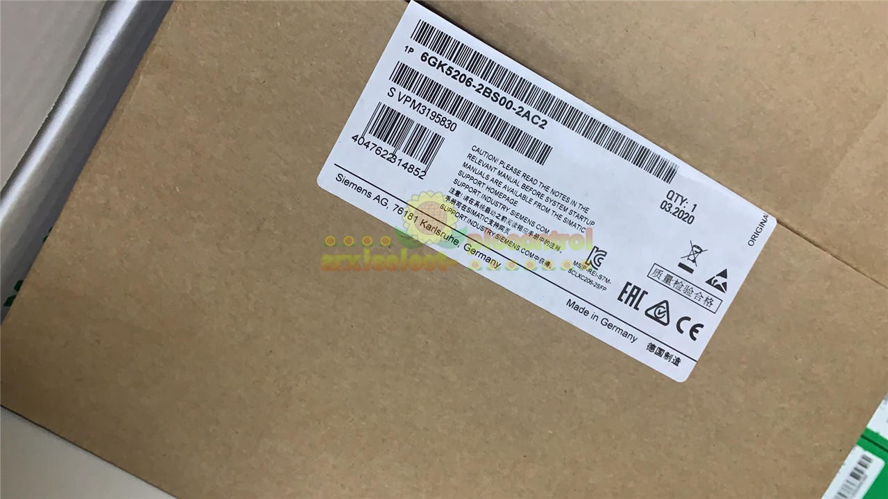 ONE NEW Siemens 6GK5206-2BS00-2AC2