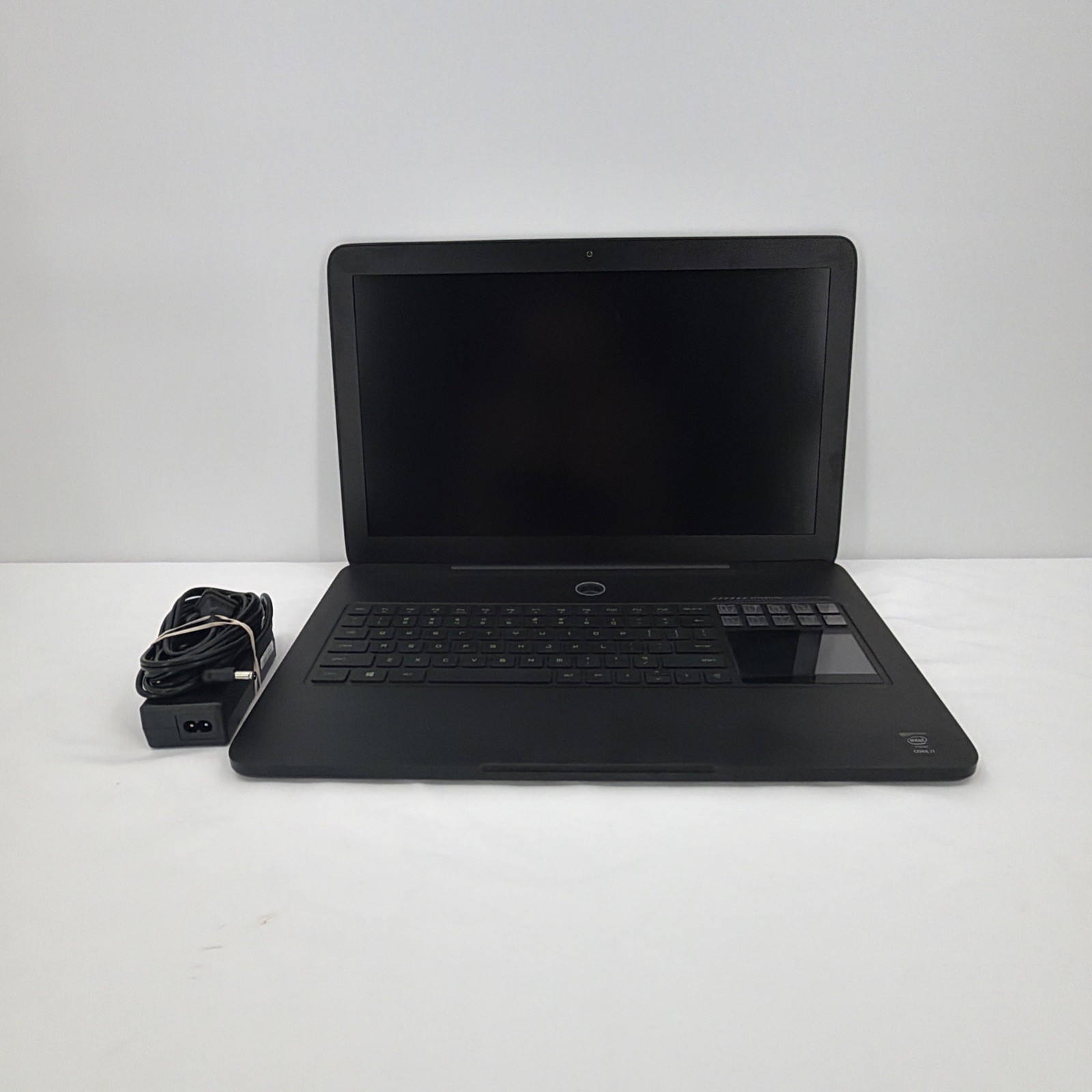 Razer Blade Pro Gaming Laptop RZ09-0117 17.3" Intel Core i7 16GB with charger
