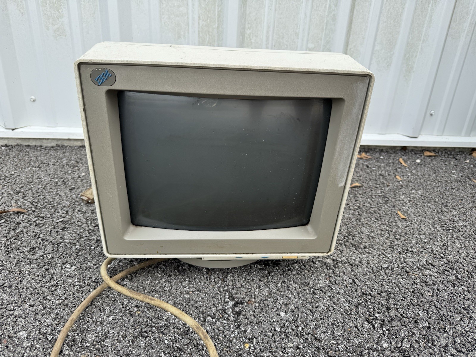 IBM 9515 Vintage CRT Computer Monitor Beige Tested Powers On Only AS-IS