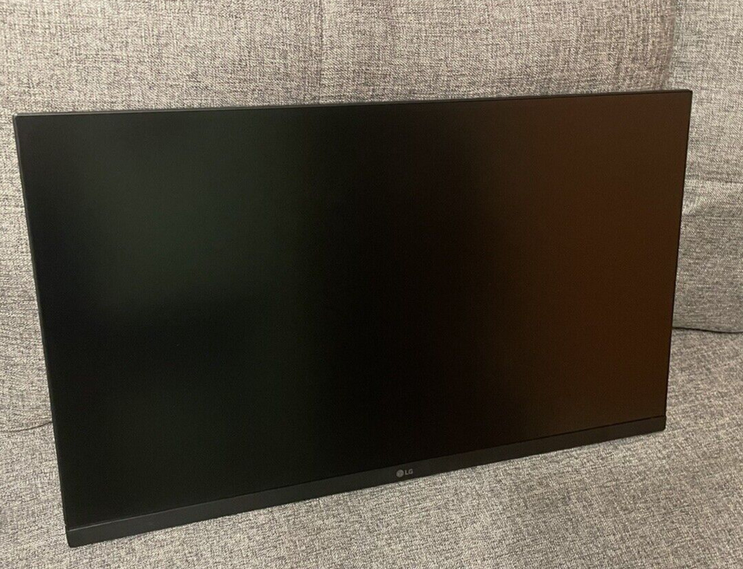 LG 27GL850-B 27" Class UltraGear Nano IPS 1ms Gaming Monitor with G-Sync