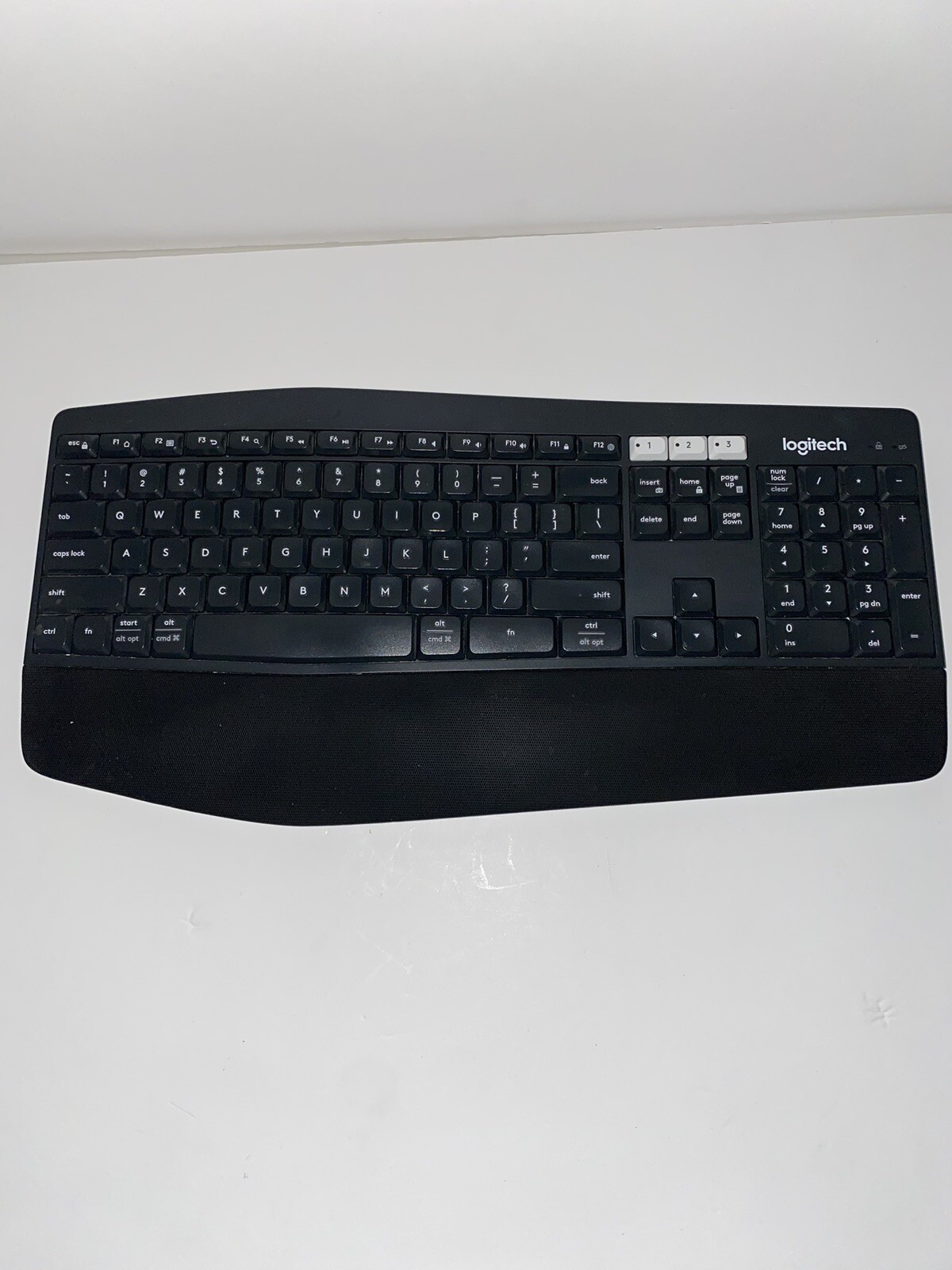 Logitech K850 Wireless Bluetooth PC Keyboard Black NO Unifying Reciever BT Works