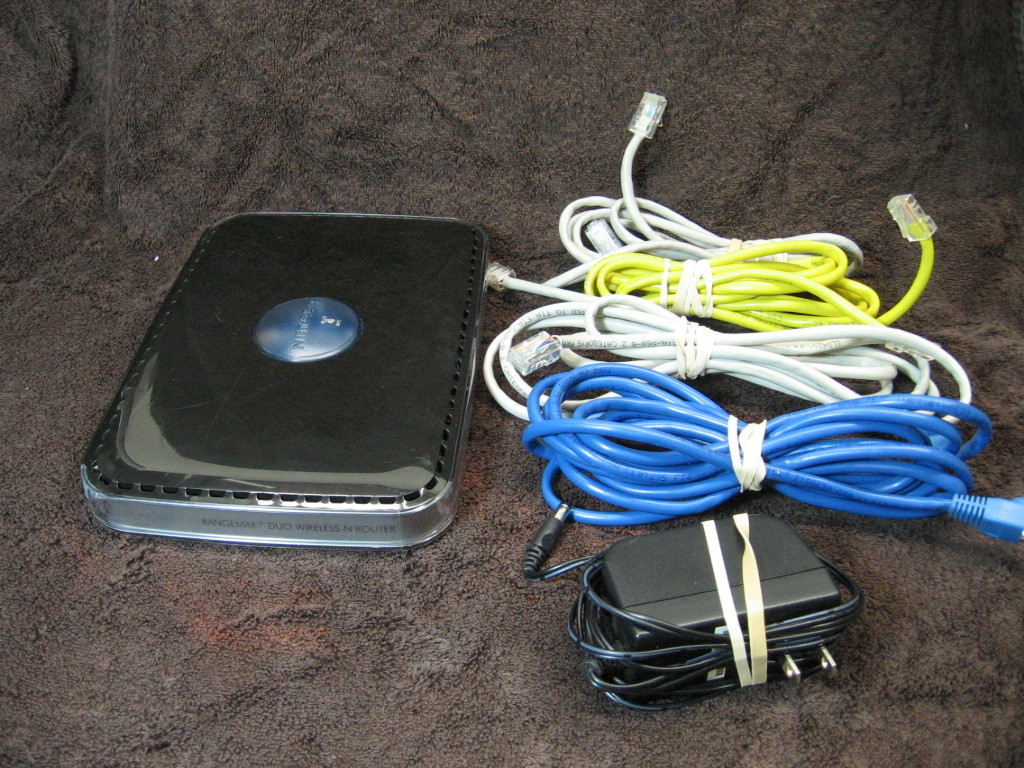 NetGear RangeMax Duo Wireless-N LAN Wifi Router WNDR3300 Guaranteed