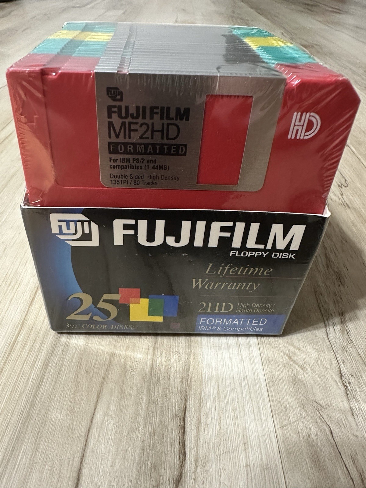 25 Fuji Fujifilm 3.5" Floppy Disks 2HD IBM Formatted Color High Density New