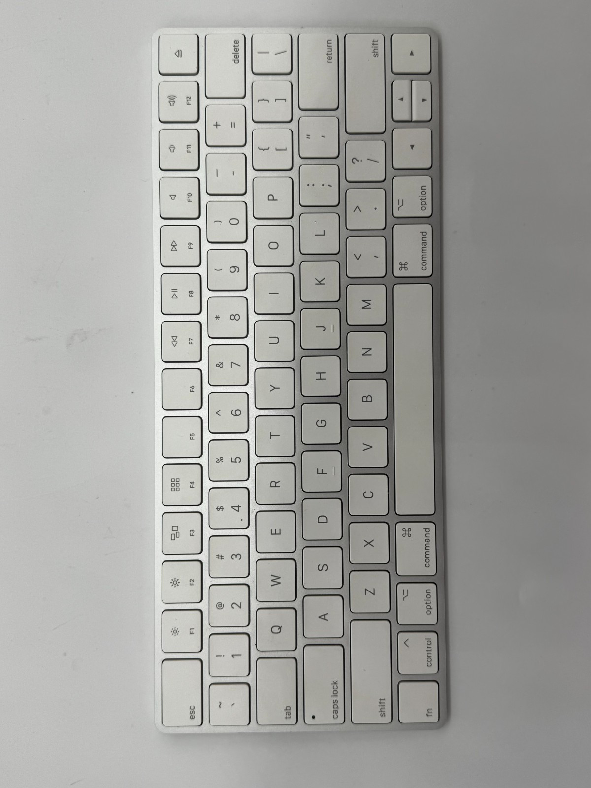 Genuine Apple A1644 Magic Keyboard Wireless Bluetooth Numeric