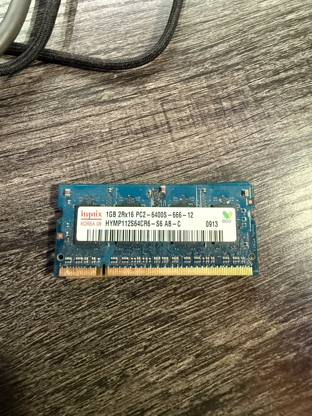 HYMP112S64CR6-S6 GENUINE HYNIX LAPTOP MEMORY 1GB DDR2 PC2-6400 (CA63)