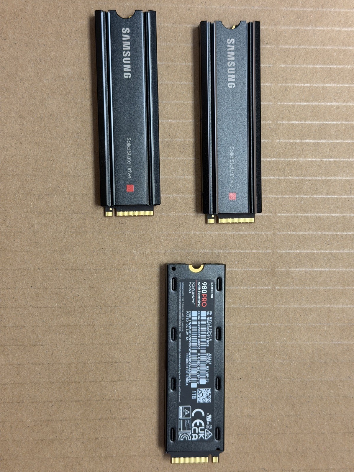 Samsung 980 PRO 1TB NVMe Internal SSD with Heatsink (MZ-V8P1T0)