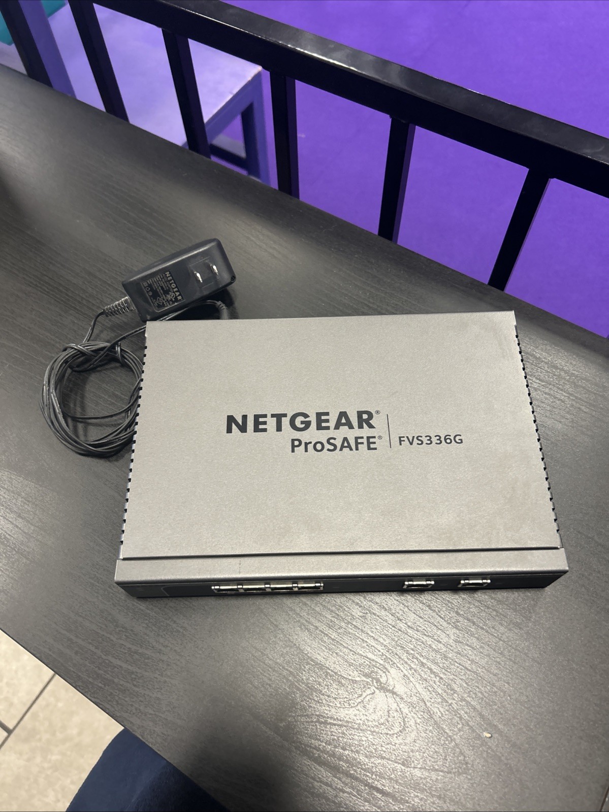 Netgear ProSAFE FVS336G