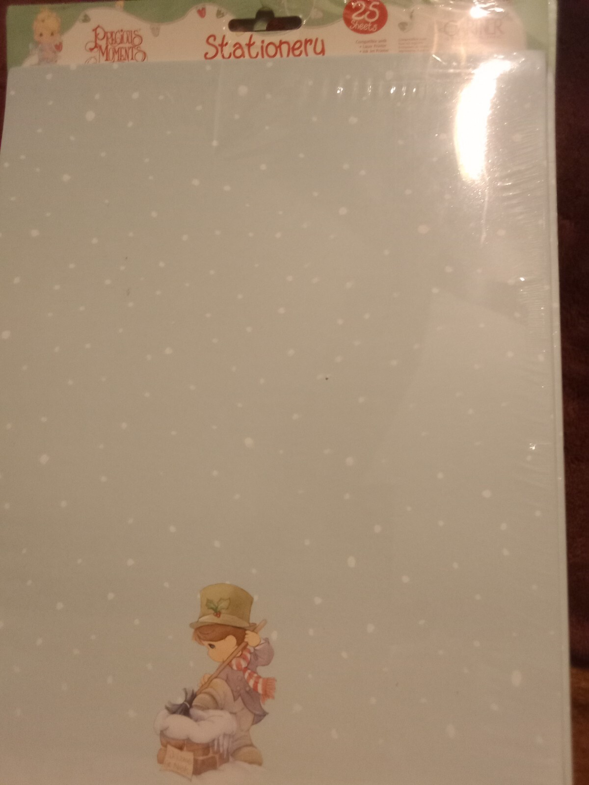 New Holiday Precious Momnts 25 sheets 8 1/2" x 11" Christmas Letters Family Snow