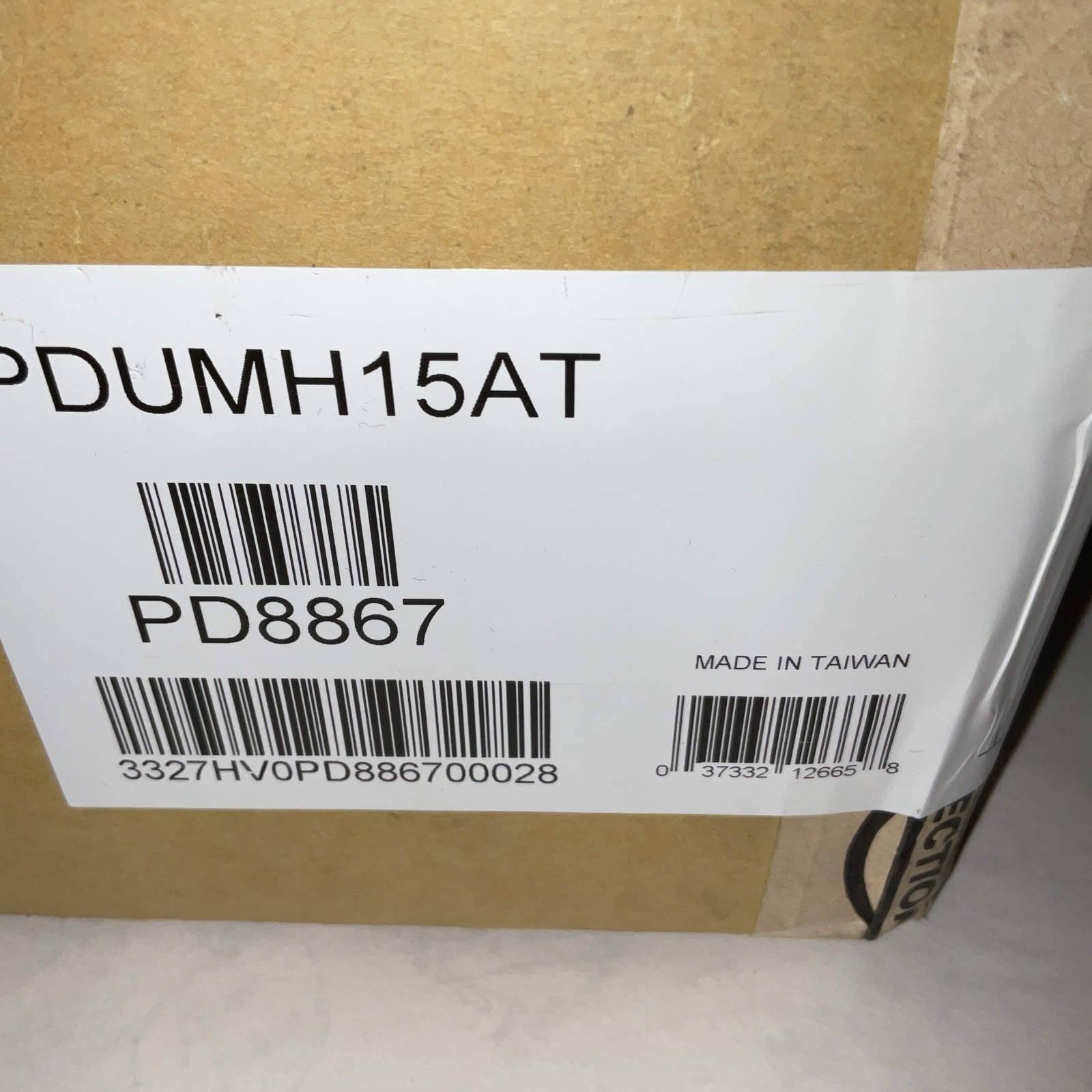Tripp Lite PDUMH15AT 8-Outlet Power Distribution Unit 5-15R 120V/15A New In Box