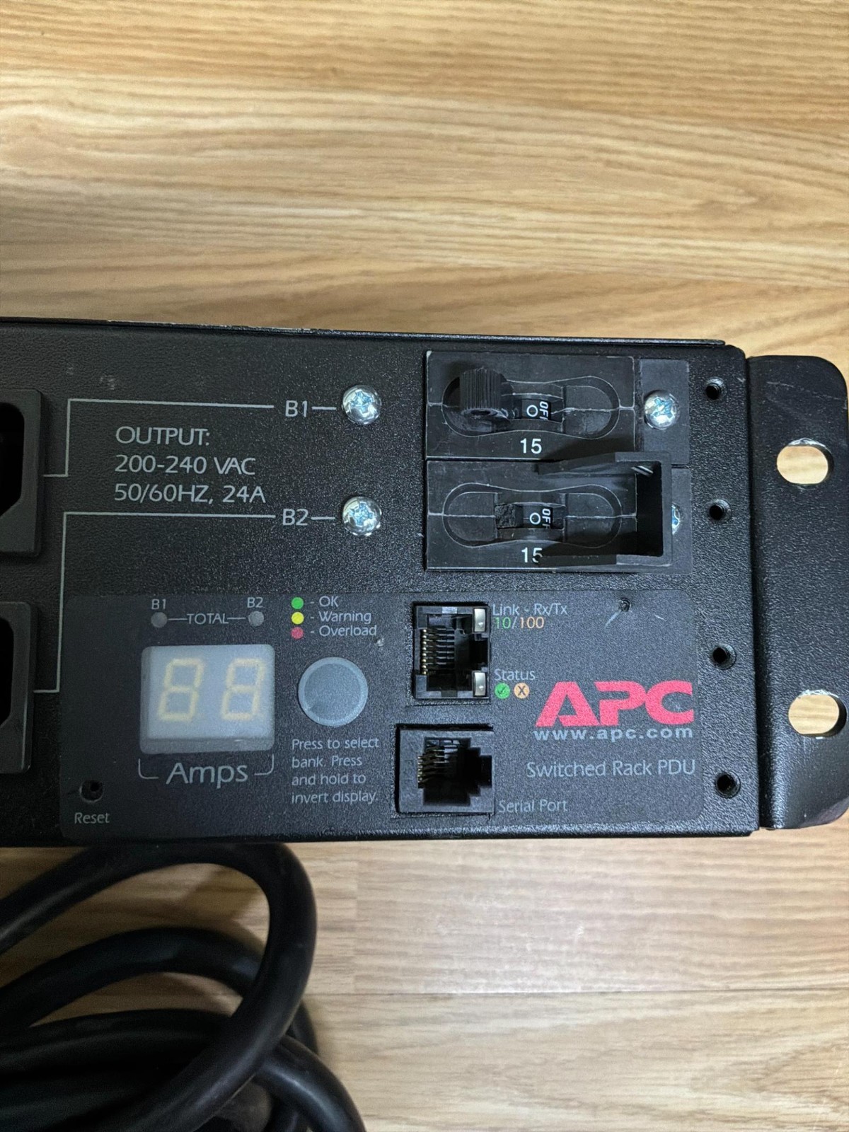 APC Switched Rack PDU AP7911 16-Port 24A Managed Power Distribution Unit