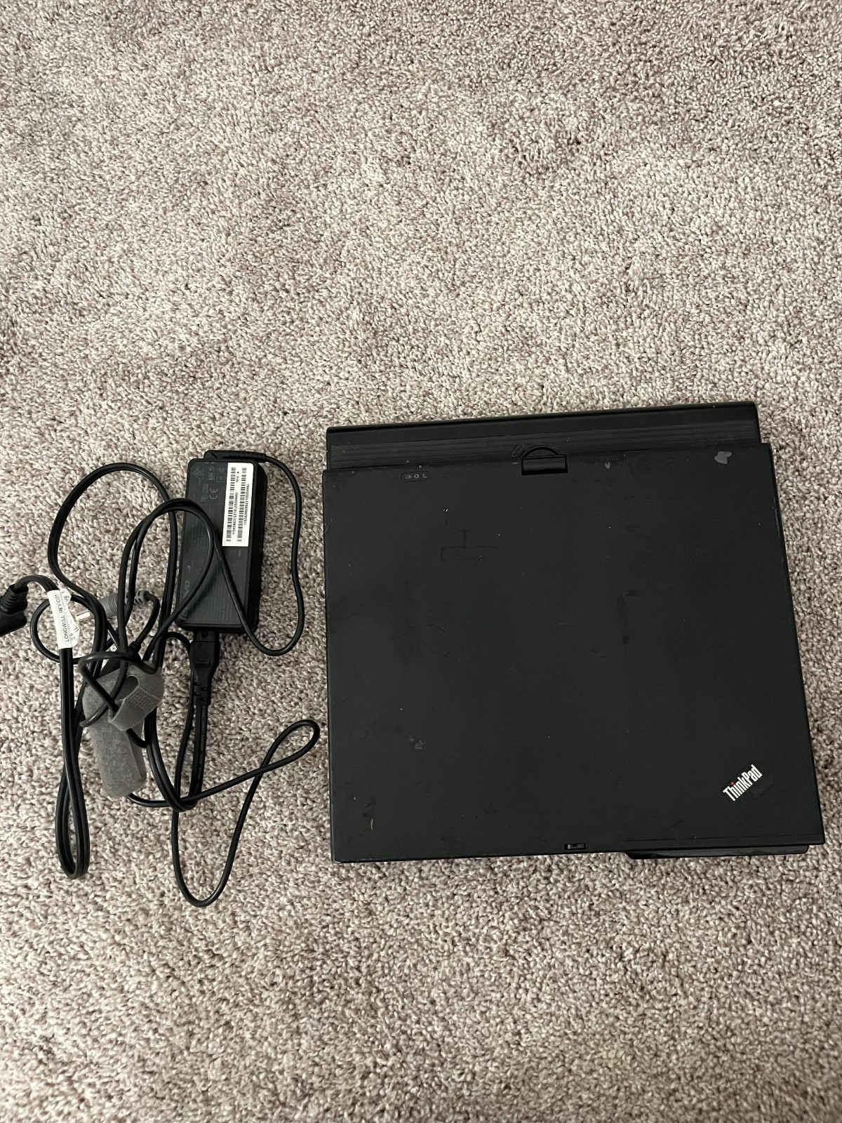 Lenovo ThinkPad X61 Tablet 12.1in Core 2 Duo L7700 1.80GHz + 3GB RAM + 100GB HHD