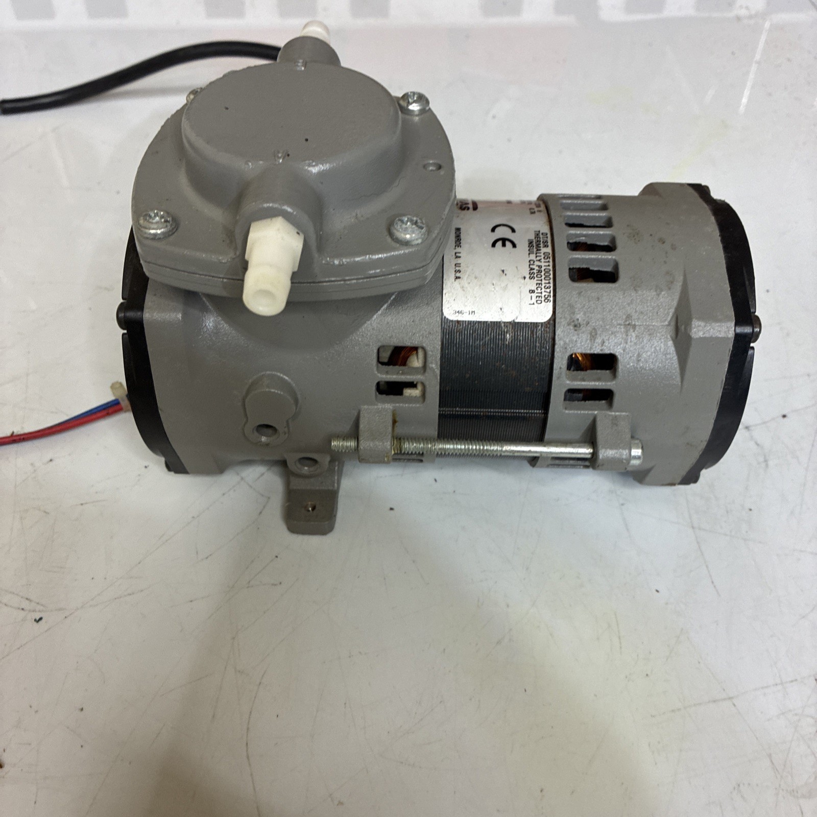 1pcs NEW Thomas diaphragm vacuum pump 107CCD18 Via FedEx or DHL
