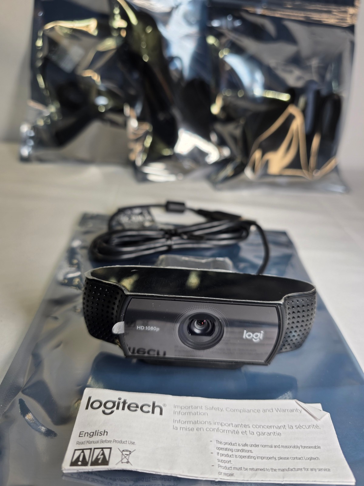 Logitech C922 Pro Stream 1080p HD Webcam - Brand New-Open-Box-Never Used