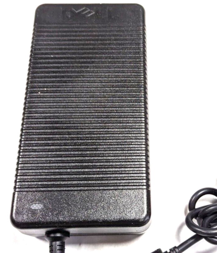 DELL D846D/0D846D 210W AC Adapter 19.5V 10.8A PA-7E DA210PE1-00 