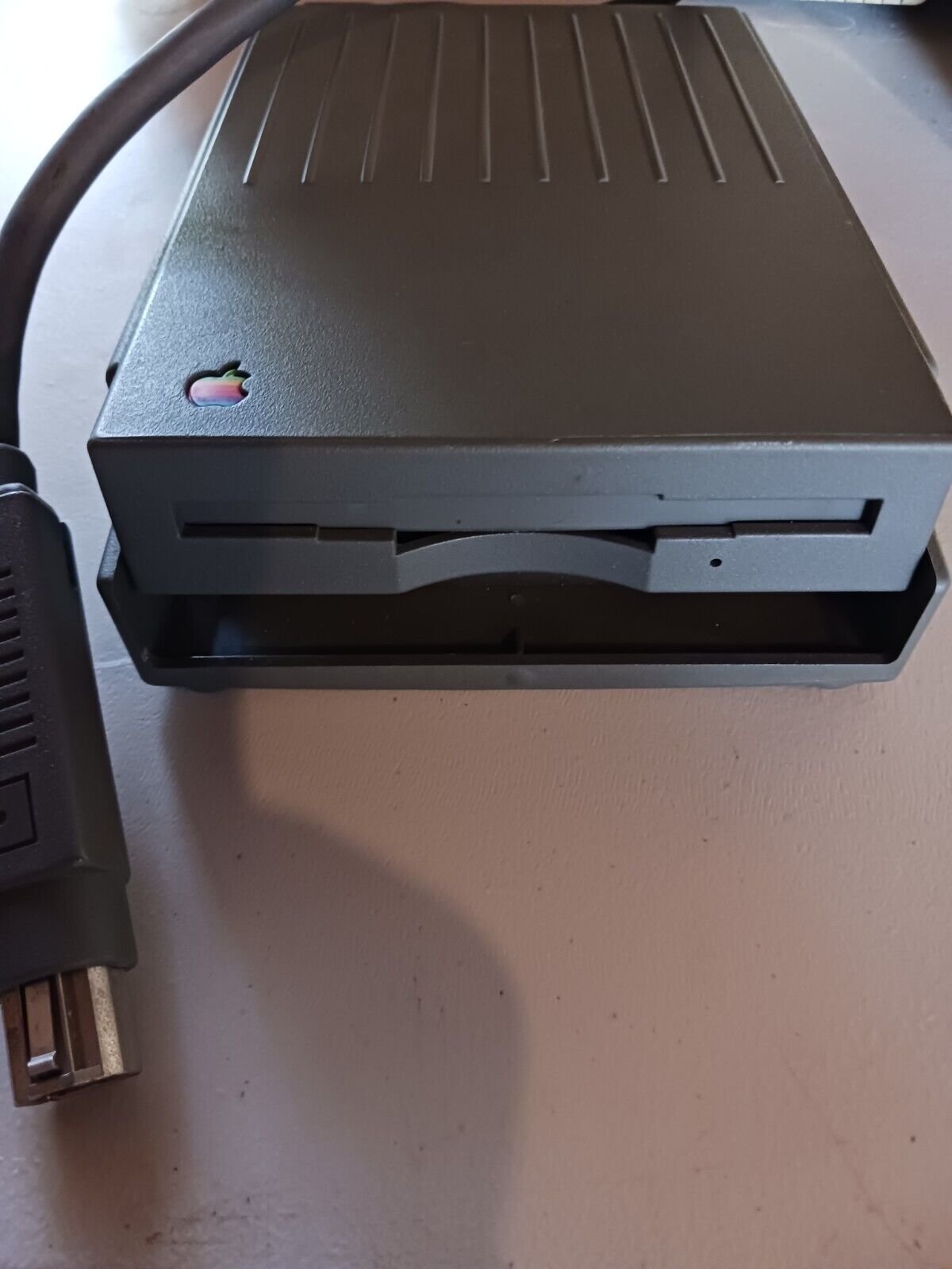 Macintosh HDI-20 External 1.4MB Floppy Disk Drive