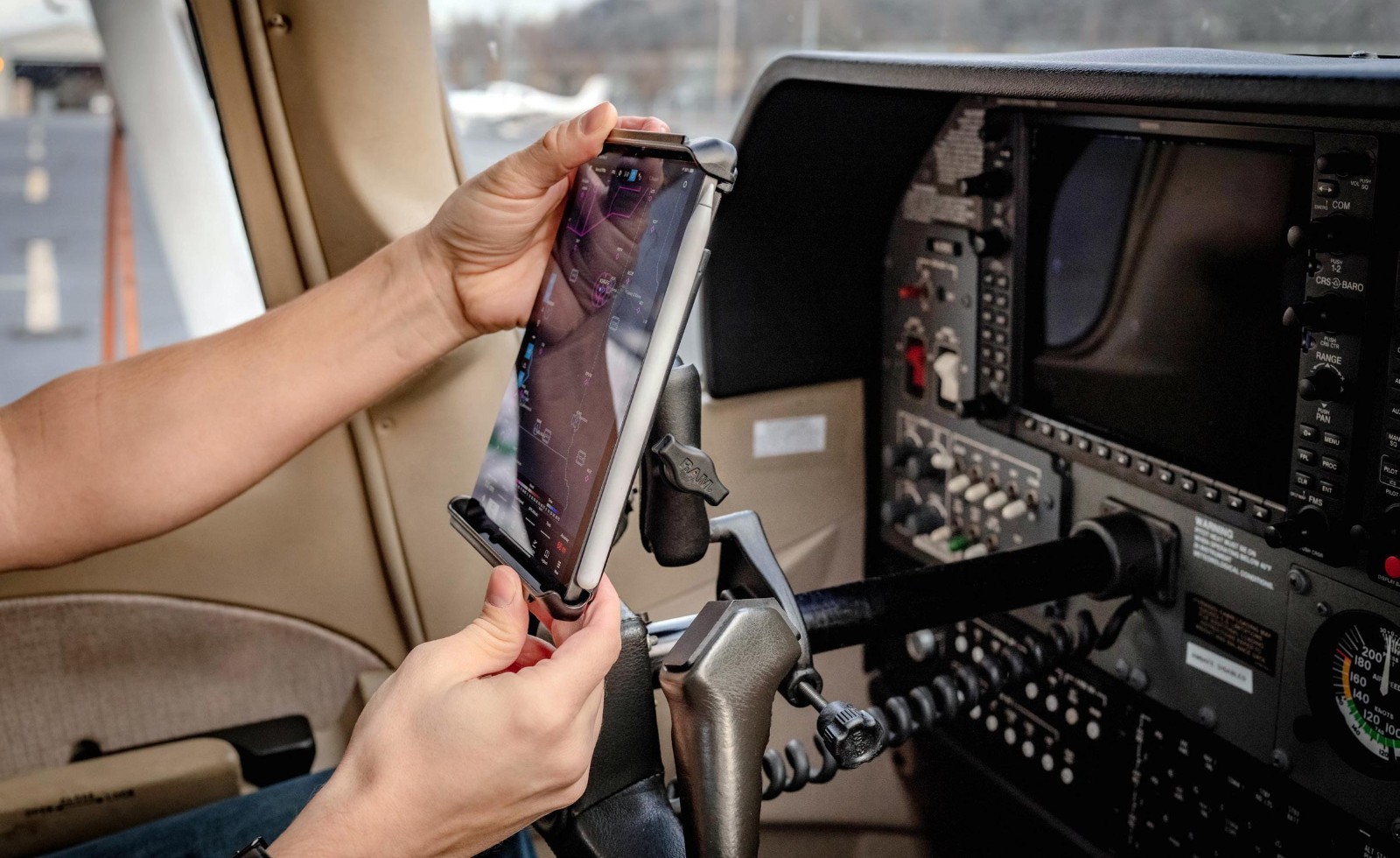 Ram iPad Yoke Mount for Pilot