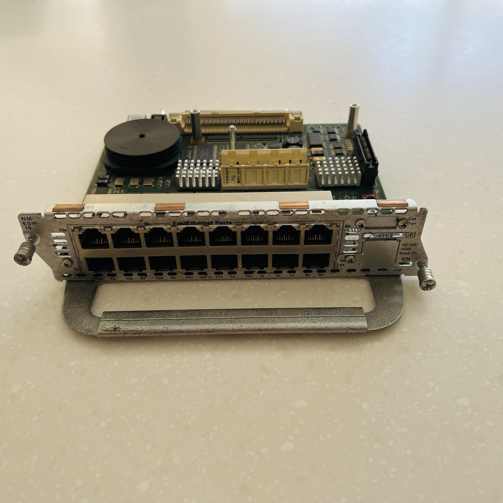 Cisco NM-16ESW Cisco 16-Port Fast Ethernet Network Module (Cisco NM-ESW-16)