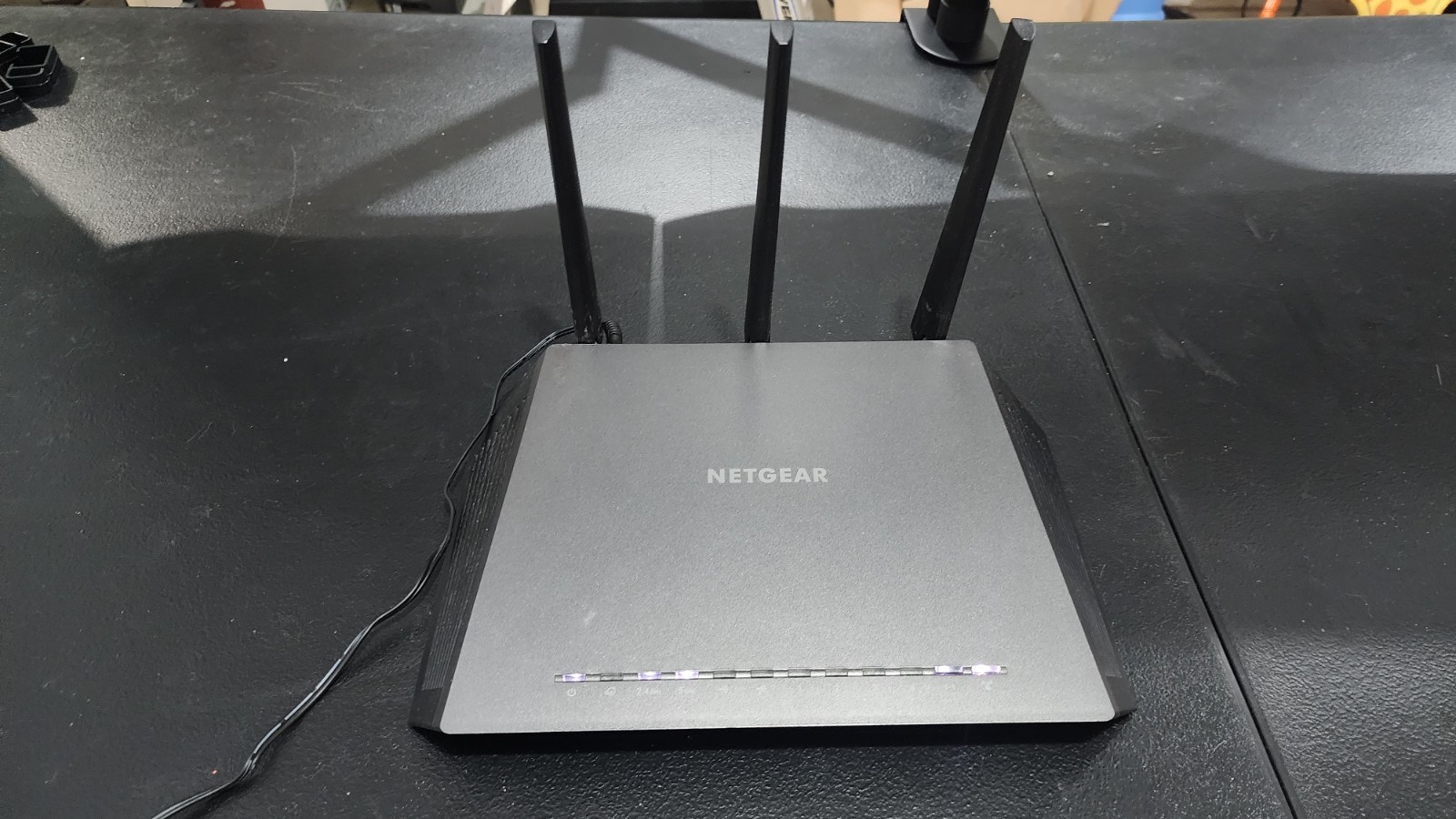 NETGEAR Nighthawk R7000P - AC2300 Smart WiFi Gaming Router