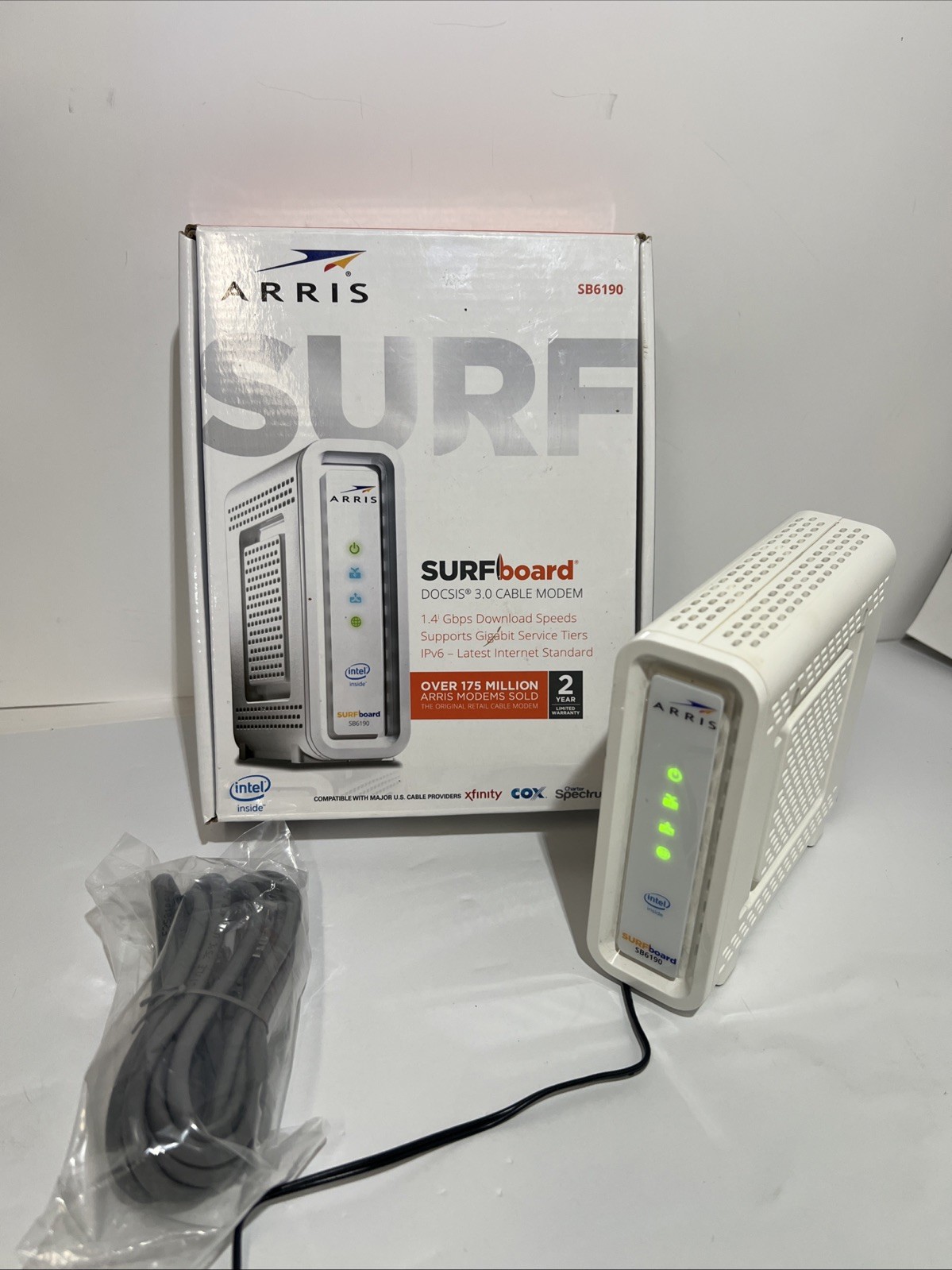 ARRIS SURFboard SB6190 DOCSIS 3.0 32 x 8 Gigabit Cable Modem White
