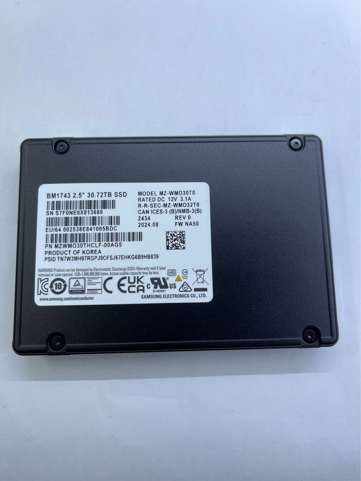 NEW Samsung 30.72TB BM1743 U.3 NVMe PCIE Gen 4 MZWMO30THCLF-00AG5 MZ-WMO30T0