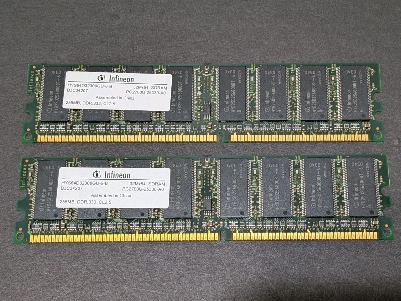 Untested 512MB (2x256MB) PC2700 DDR-333 INFINEON HYS64D32300GU-6-B, Untested