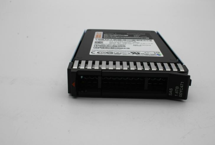 4XB7A72438 - ThinkSystem 2.5in PM893 480GB Read Intensive SATA SSD w/Tray