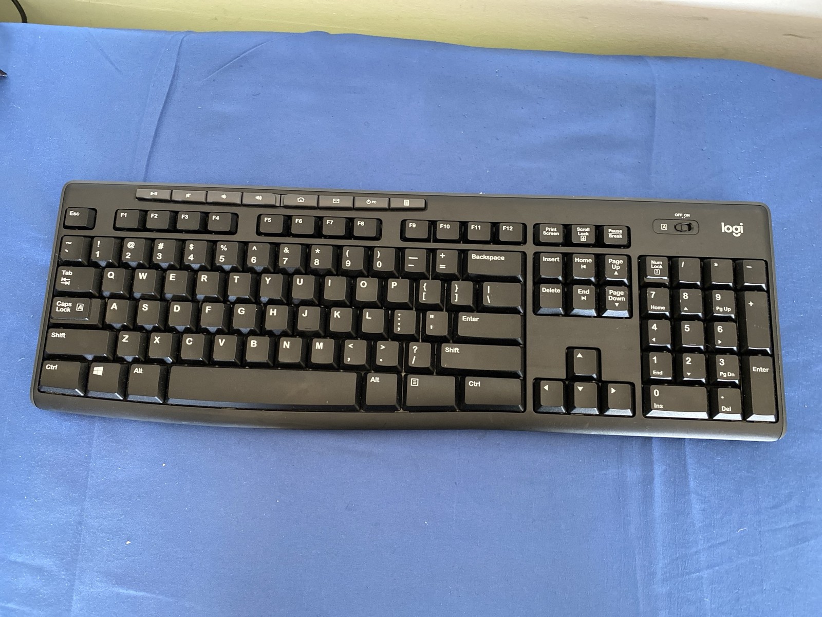 Logitech K270 Wireless Keyboard 2.4GHz Full Size PC Windows/ no dongle