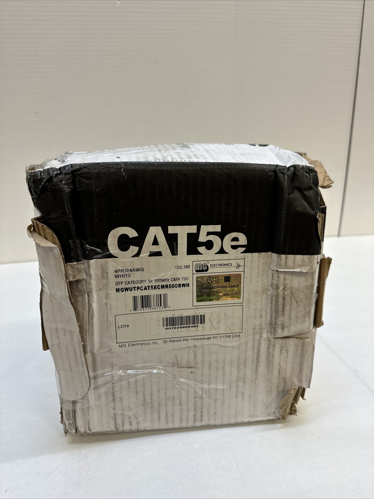 MG Electronics Cat5e UTP 100MHz CMR Cable - 500 ft Pull Box in White - 
