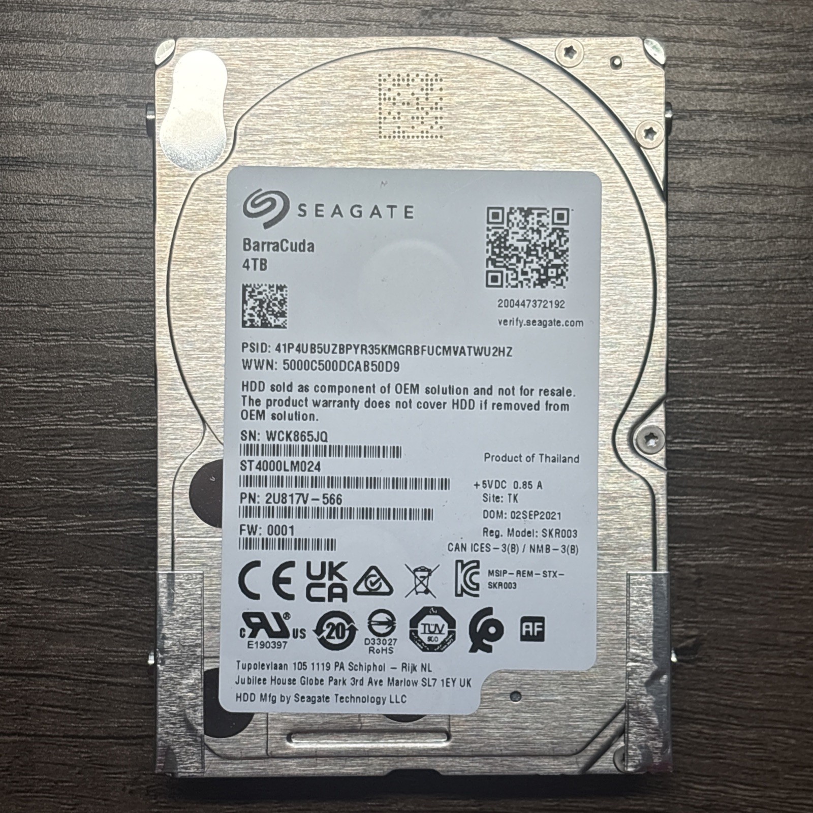 ST4000LM024,  2U817V-566,   0001,  TK, WCKB  SEAGATE SATA 4TB  SEP 2021 94 HOURS