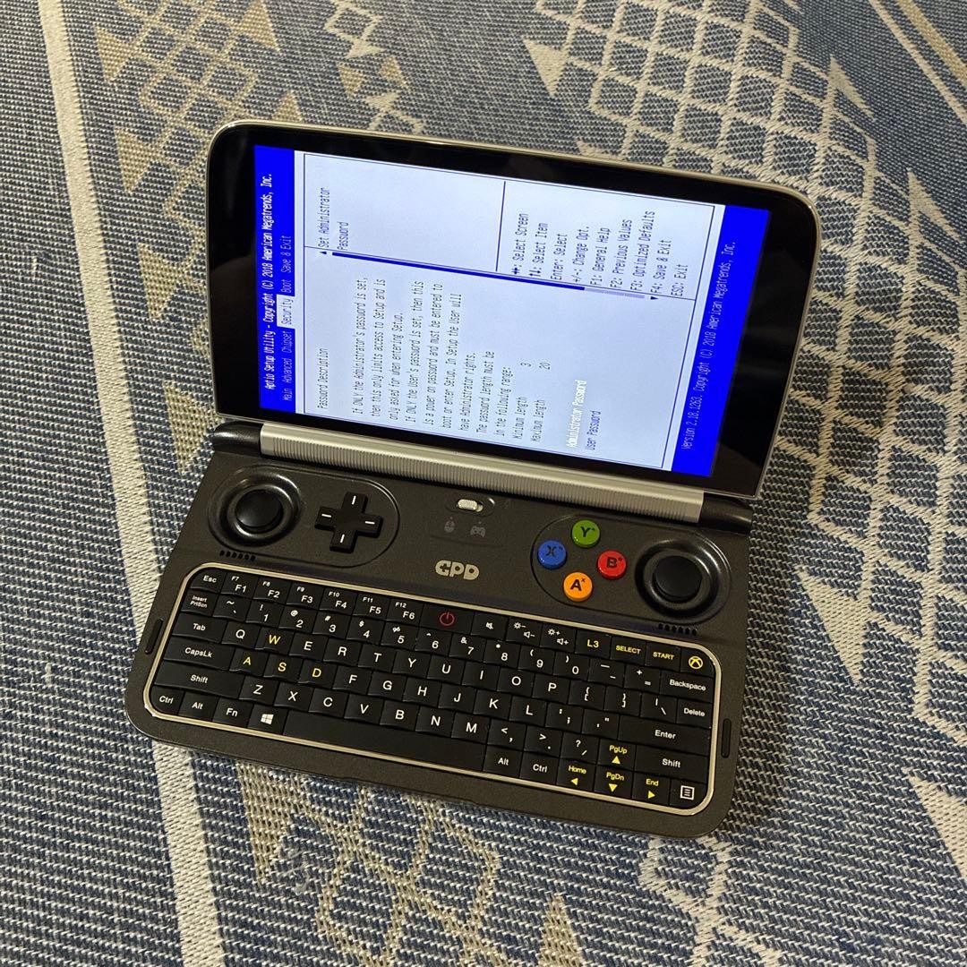 GPD WIN2 Handheld Gaming PC Japan Intel Core m3-7Y30 8GB RAM 256GB SSD Portable