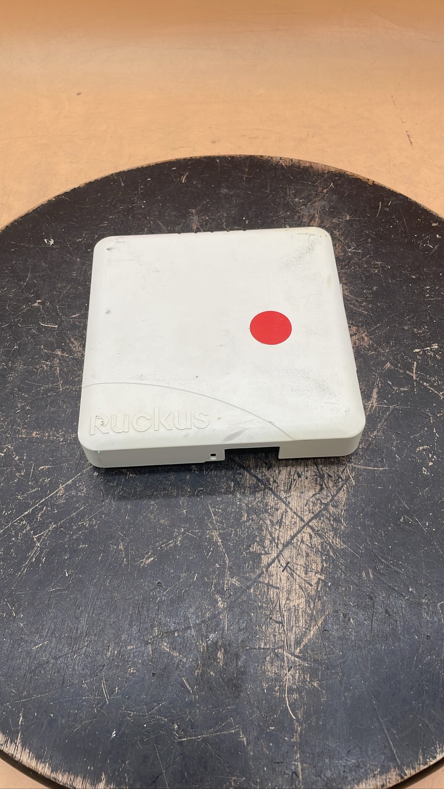 Ruckus R600 Dual Band Wireless Access Point WiFi Indoor Unit for Parts/Repair