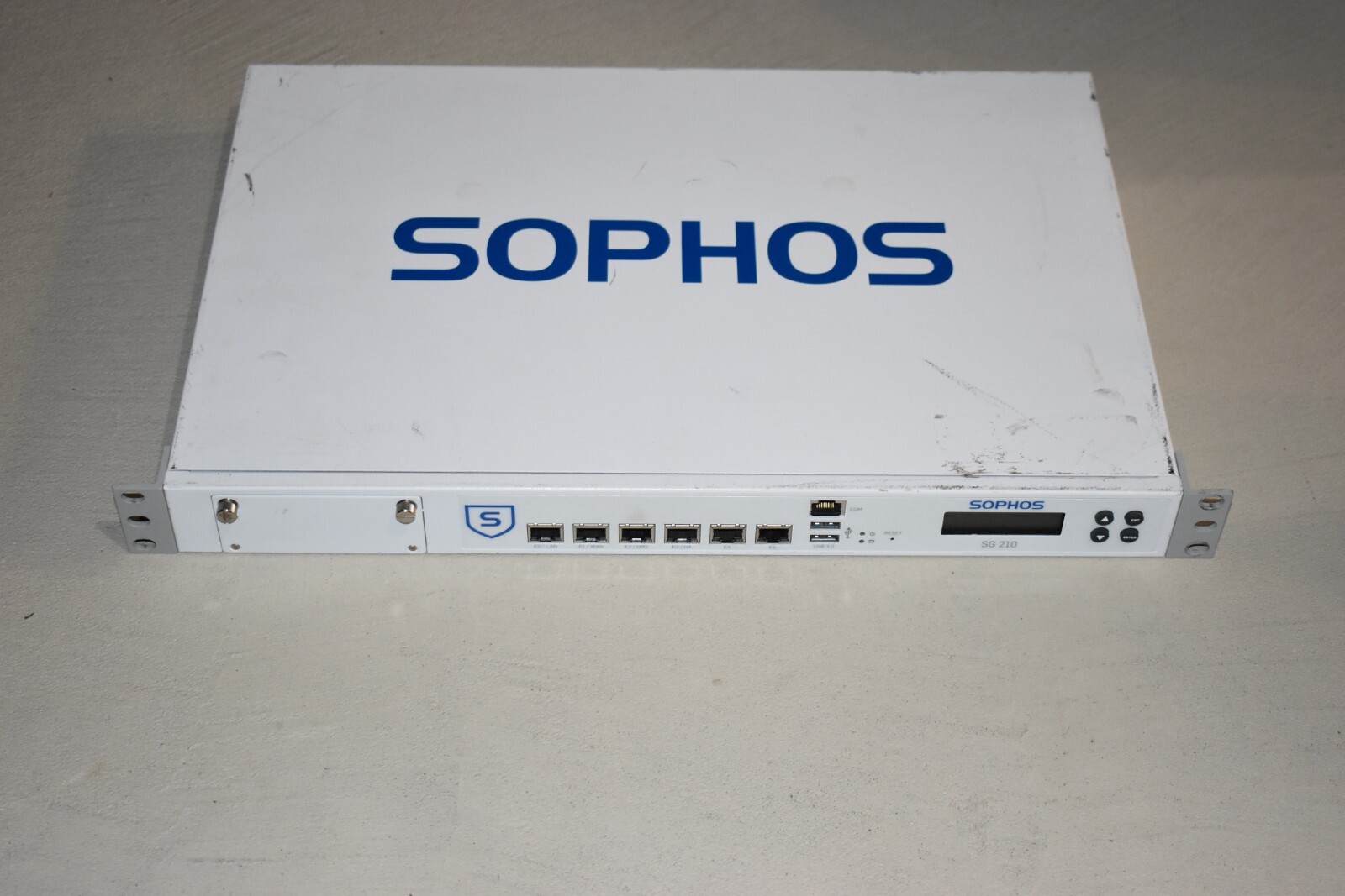 Sophos 6 port Gigabit Rackmount OPNsense Firewall Xeon E3-1225v3 16GB RAM AESNI