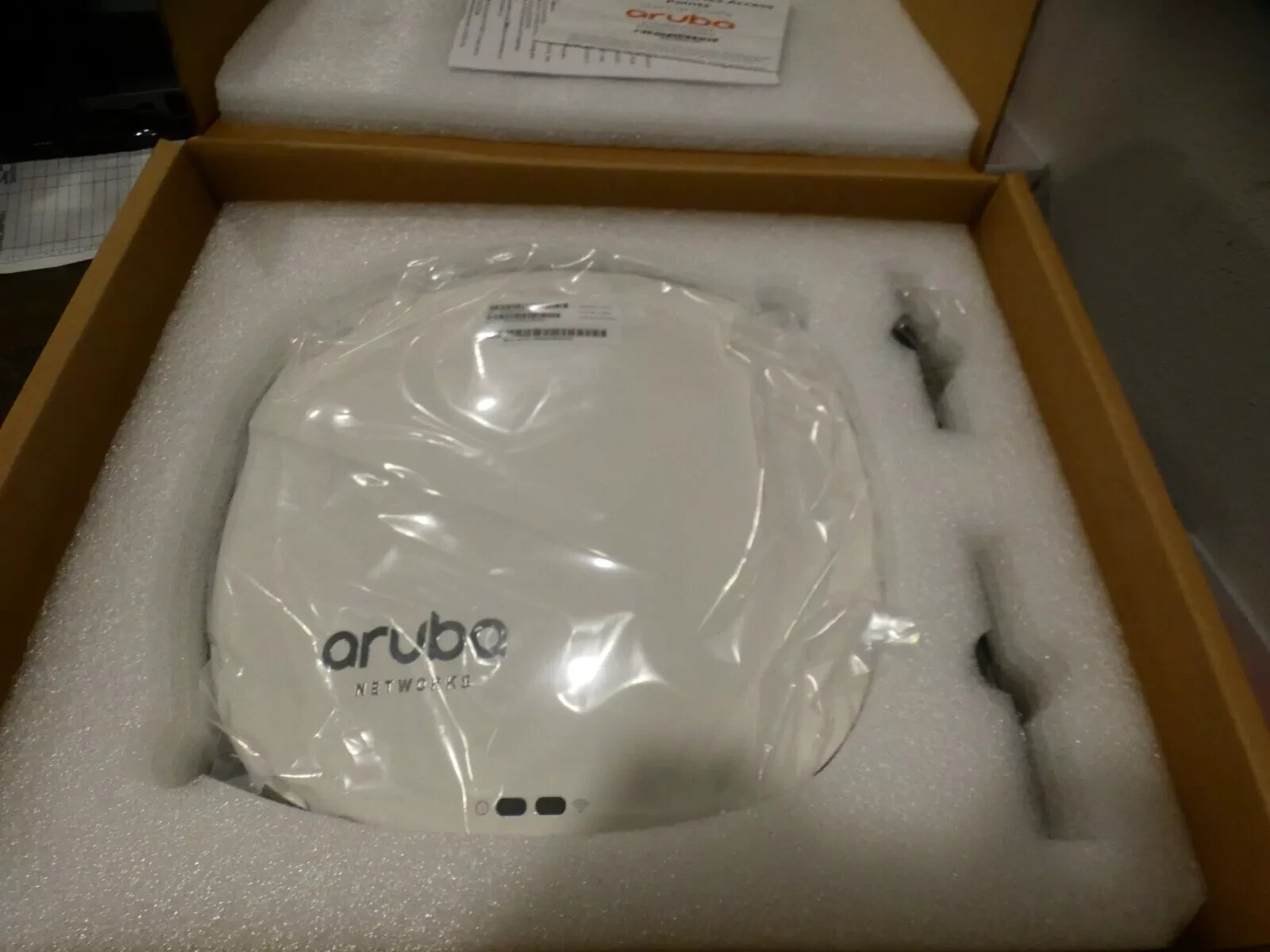 NOB Aruba Networks AP-335 Wireless Access Point - JW801A AP-335-US APIN0335
