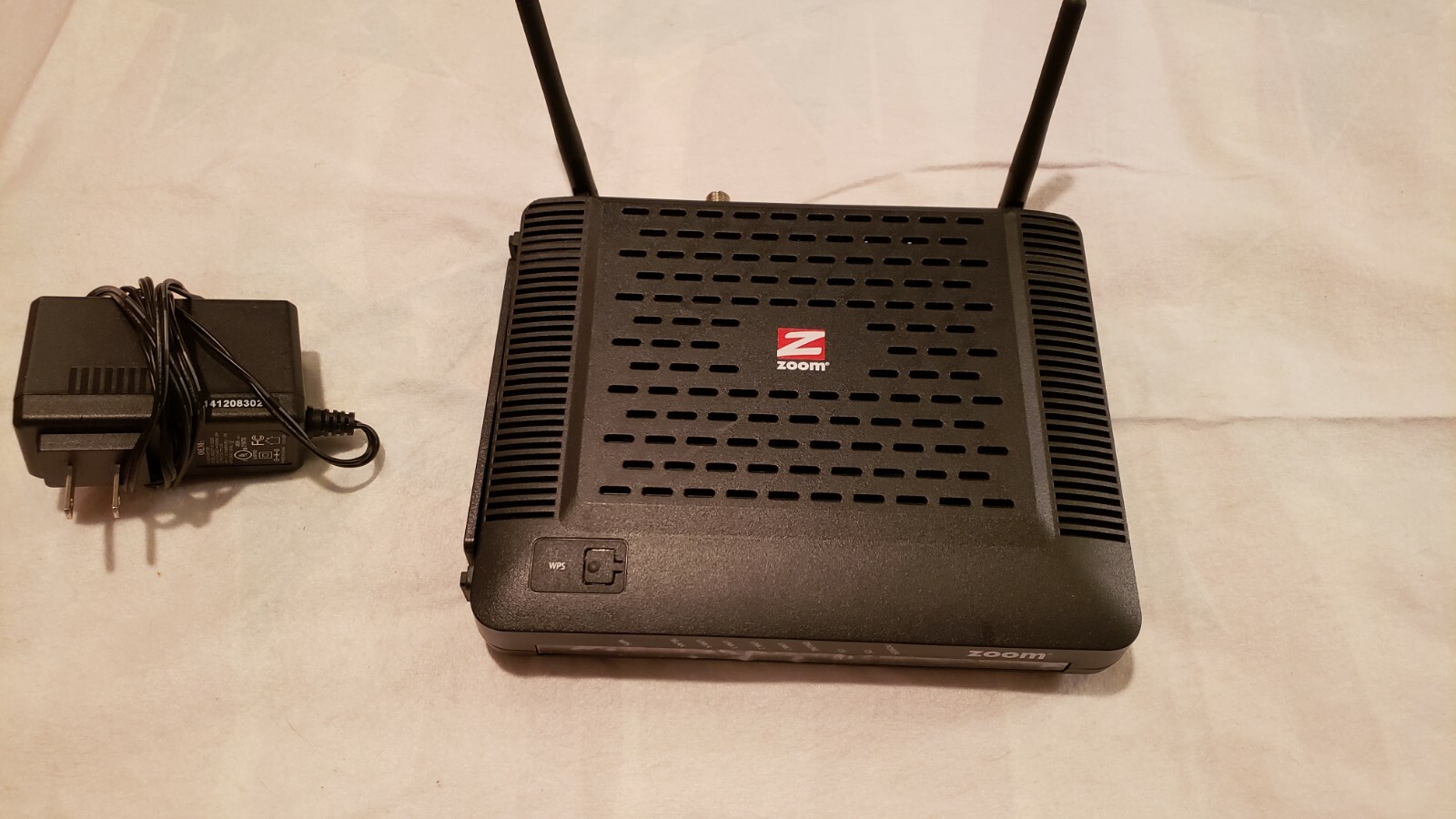 Zoom Model 5352 DOCSIS 3.0 Cable Modem / Router w/ Wireless N Series 1103 