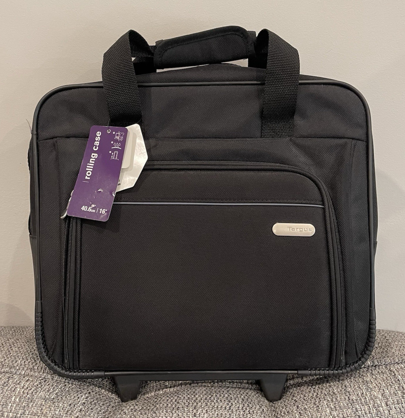 Targus 16" Metro Rolling Laptop Case TBR003US NEW