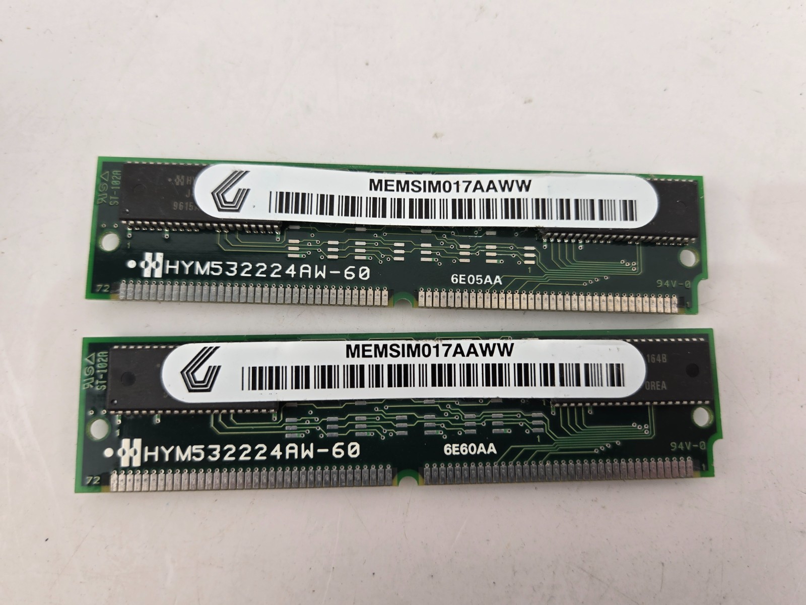16MB Kit (2 x 8MB) Hyundai HYM532224AW-60 72-Pin 60n/s EDO SIMM Memory Modules