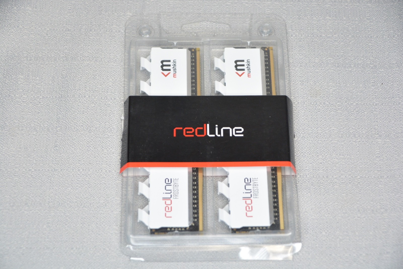 Mushkin Redline Frostbyte DDR4 3200MHZ  MRD4U320EJJP32X2 (2x32GB) 64GB
