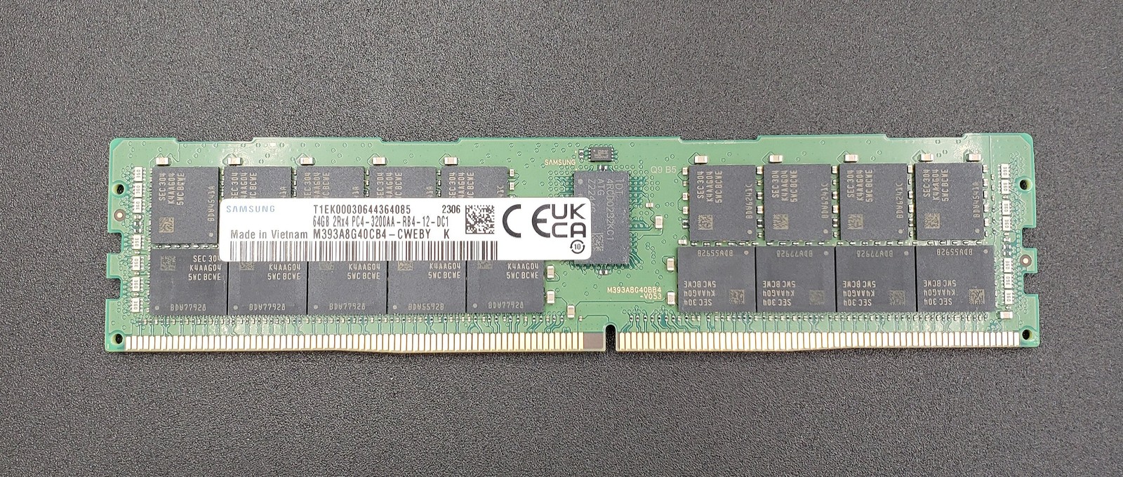 Samsung 64GB 2Rx4 PC4 DDR4 3200 RDIMM ECC Server Memory RAM M393A8G40CB4