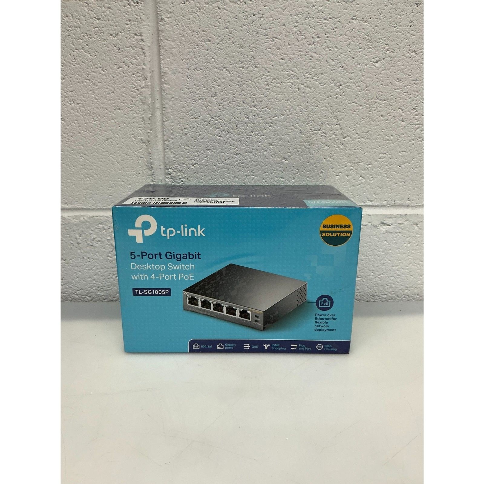 NEW TP-Link 5 Port Fast Ethernet PoE Switch TL-SG1005P (UNOPENED/SEALED)
